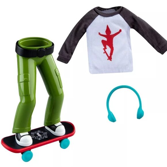 NWT - Elf on the Shelf MagiFreez Holly Jolly Ollie Skateboard Set - Picture 2 of 3